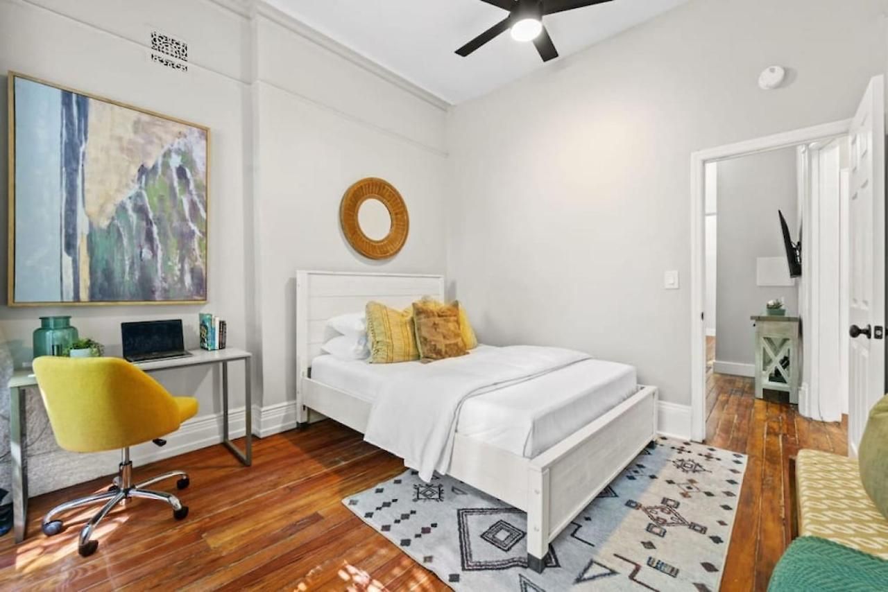 Spacious 3-bed Brownstone Near Columbia Uni * New York