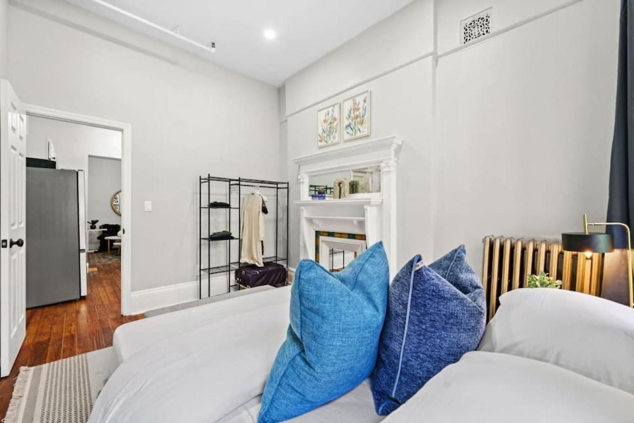Spacious 3-bed Brownstone Near Columbia Uni Holiday home New York