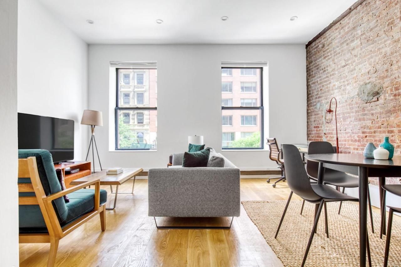 Upper W Side 2br W Wd Nr Park Nyc-276 *