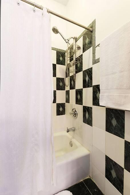 2,000 Square Foot 4bd Union Square Apartment! New York