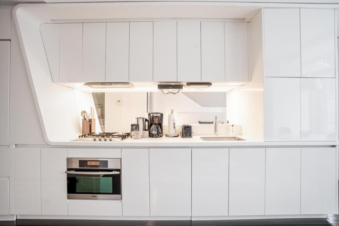 Apartment Financial District 1br W Wd Gym Elevator Nyc-1358 *