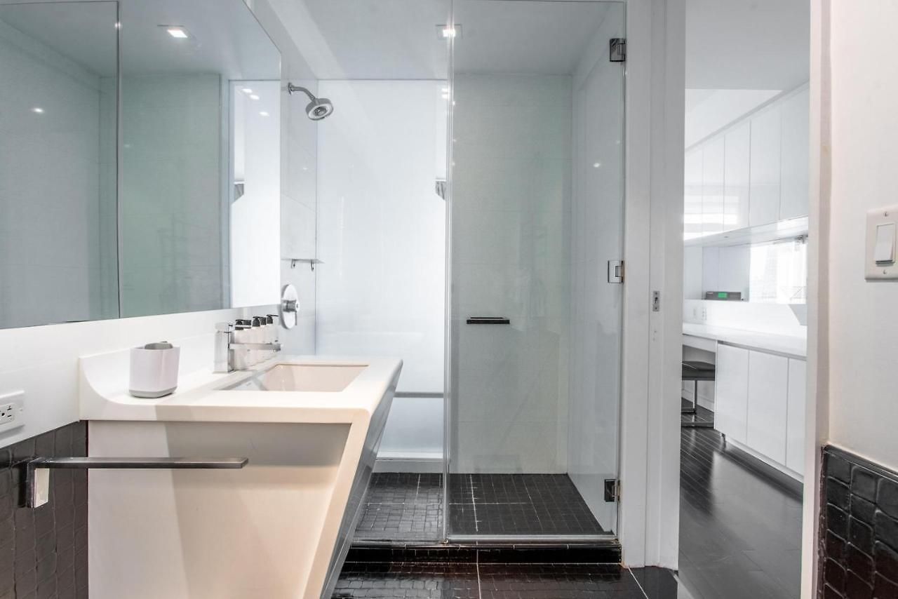 Apartment Financial District 1br W Wd Gym Elevator Nyc-1360 *