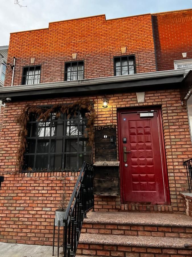 Guest house The Waltham Private & Bathroom John F Kennedy Jfk Lga Airport Manhattan Penn Station Bullet-train 15 Min 3*