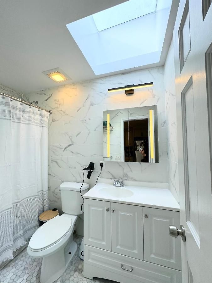 The Waltham Private & Bathroom John F Kennedy Jfk Lga Airport Manhattan Penn Station Bullet-train 15 Min Guest house 3*