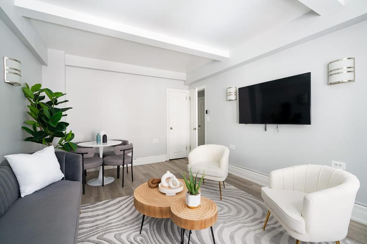 Apartment 73-201 New 1br 1bth Uws Doorman Gym New York