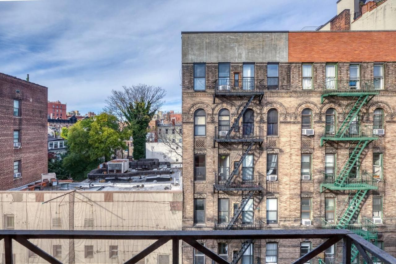 West Village 1br W In-unit Wd Nr Shops Nyc-1230