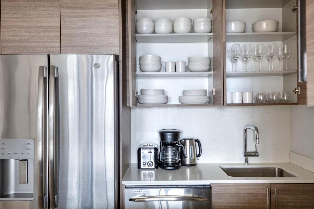 Midtown 2br W Gym Wd Nr Times Square Nyc-1348 Apartment *