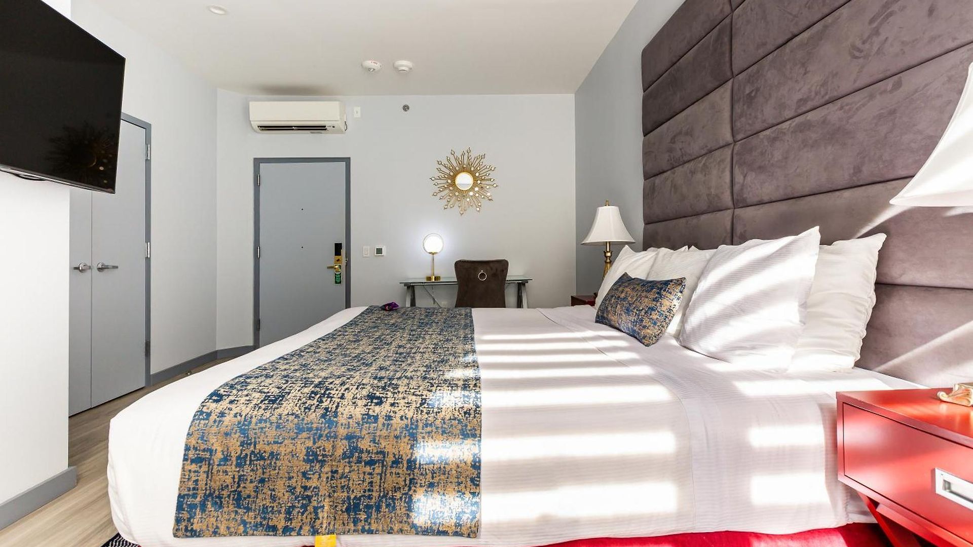 St. Hotel 2*