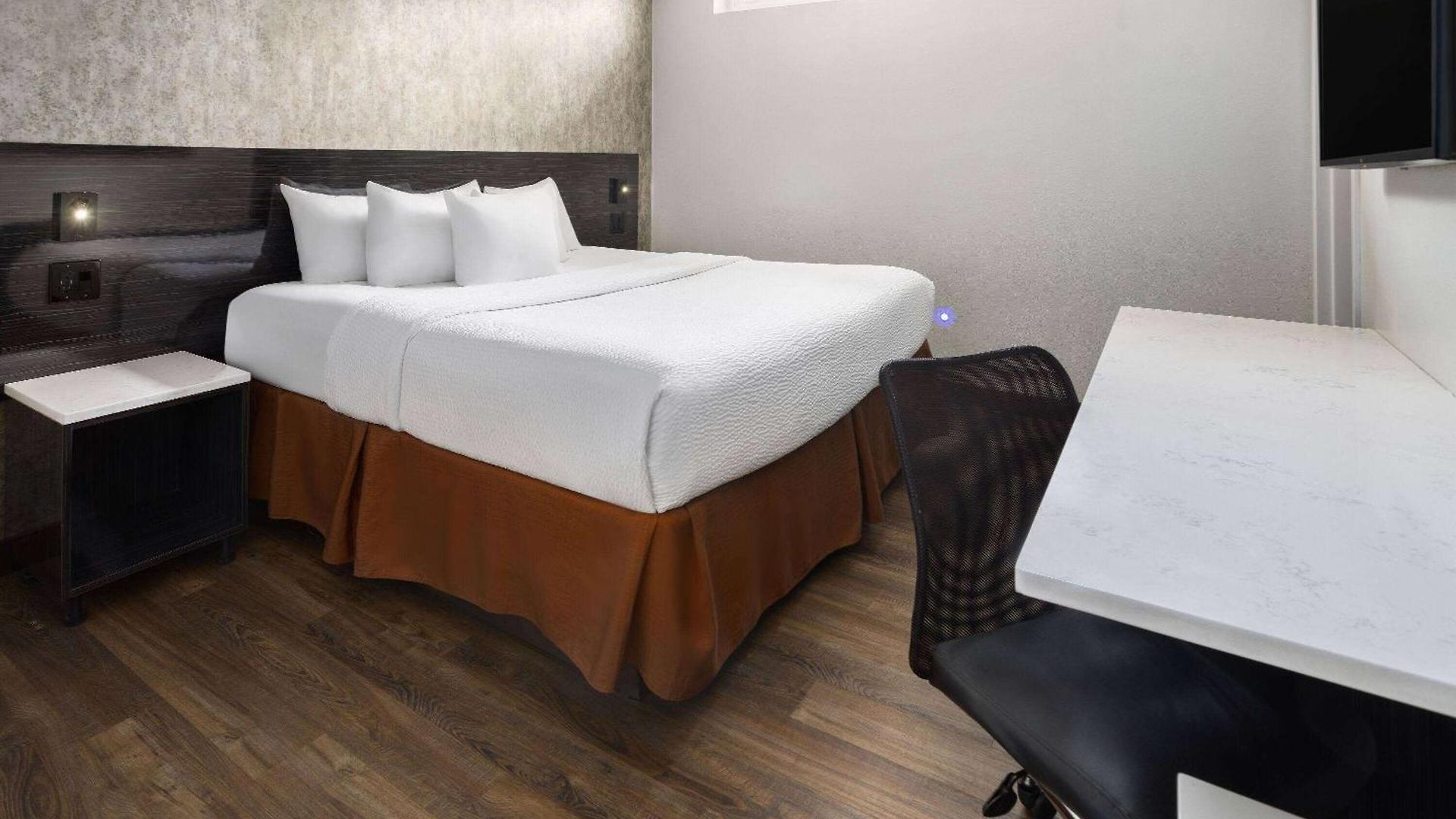Ramada By Wyndham Bronx Hotel 3*