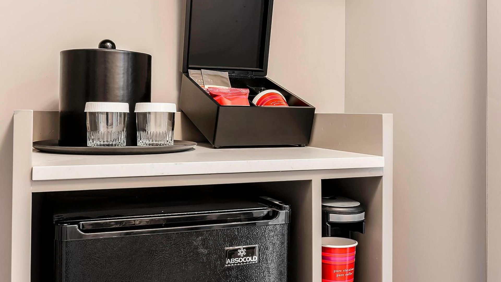 Laguardia Airport Marriott Hotel 4*