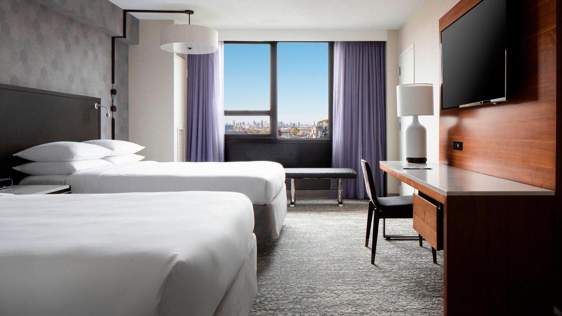Laguardia Airport Marriott New York