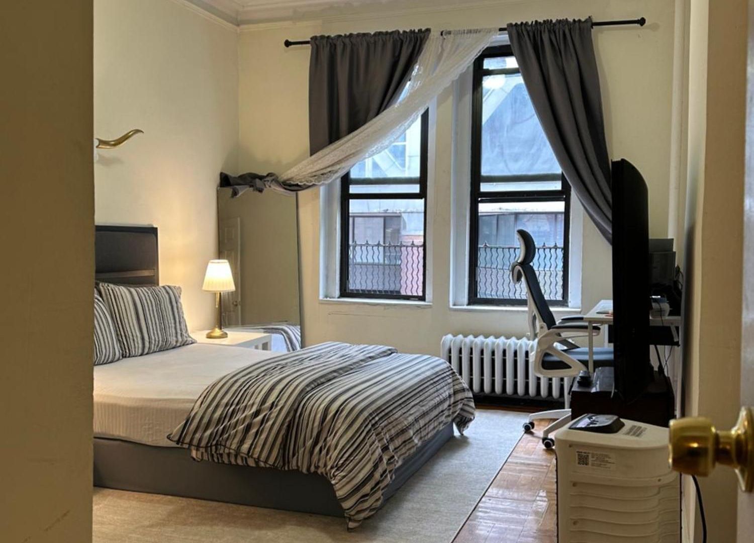 Time Square 42nd Street Private Homestay *