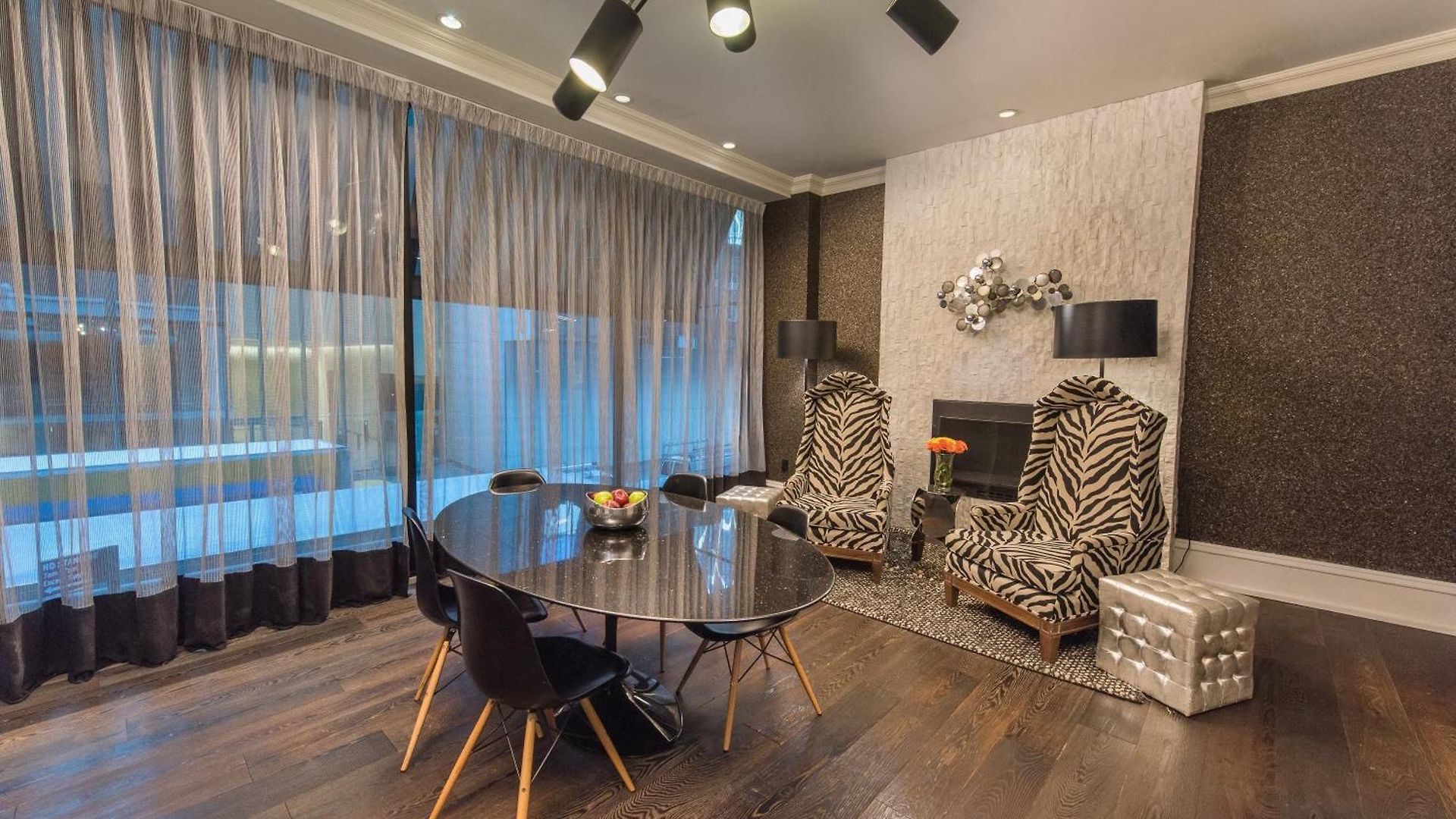 Moderne Hotel 4*