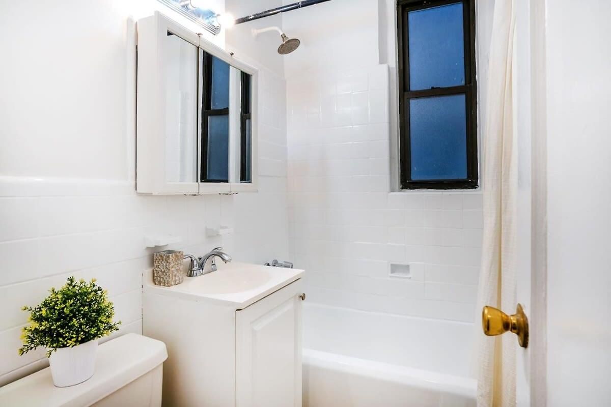 Apartment 105-1g Park Ave Location Value Sleeps3