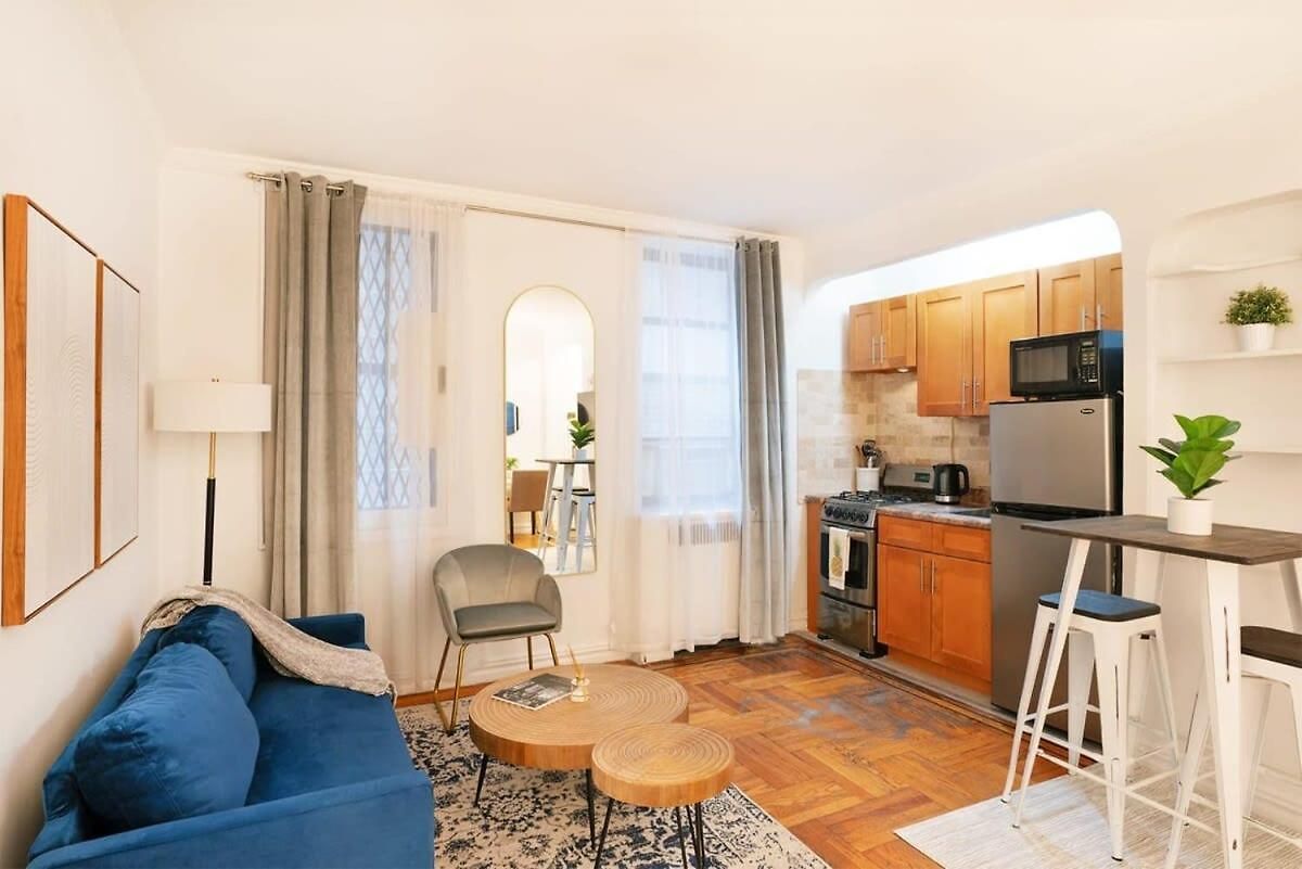 Apartment 105-1g Park Ave Location Value Sleeps3 *