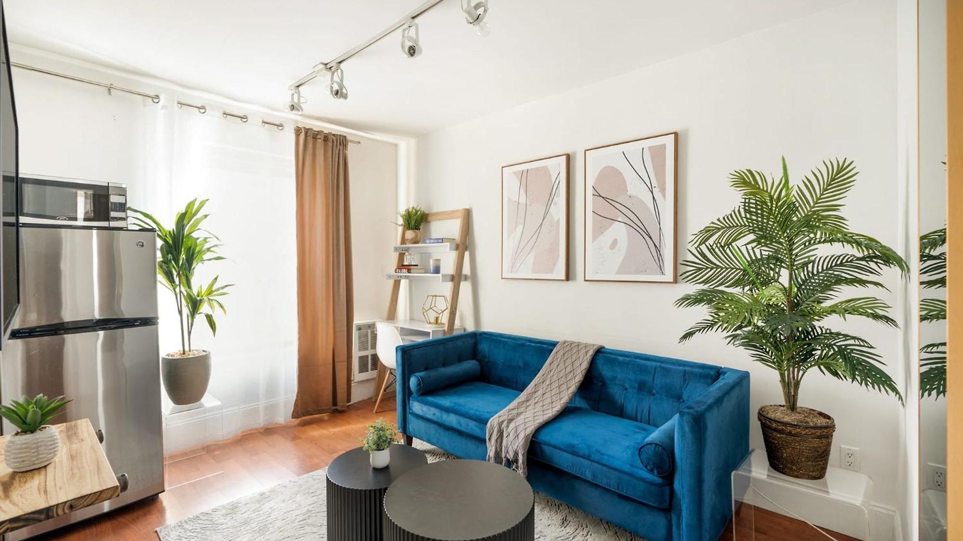 Apartment 69-4d Trendy Lower East Side 1b Brand New