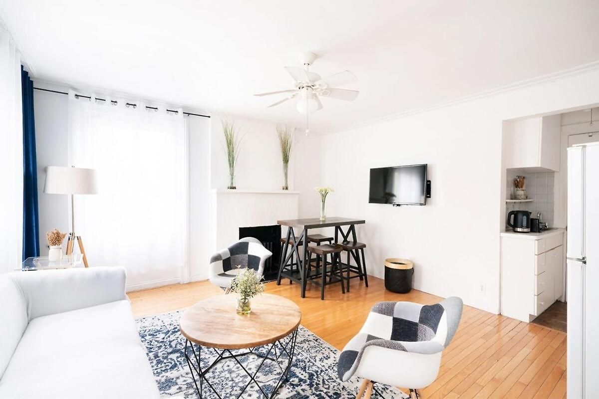 11-4f Prime West Village Designer 1br Apartment