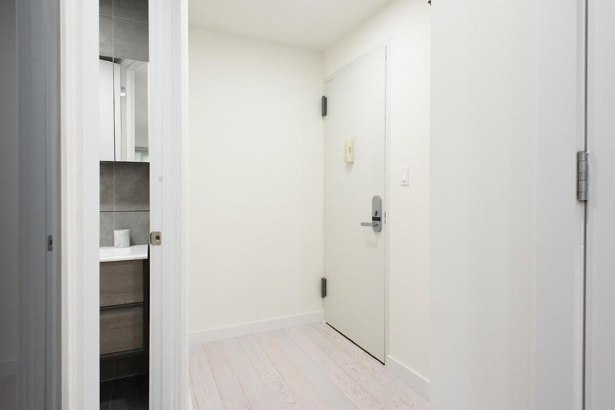 75-1b New Prime Upper East W D Elevator * New York