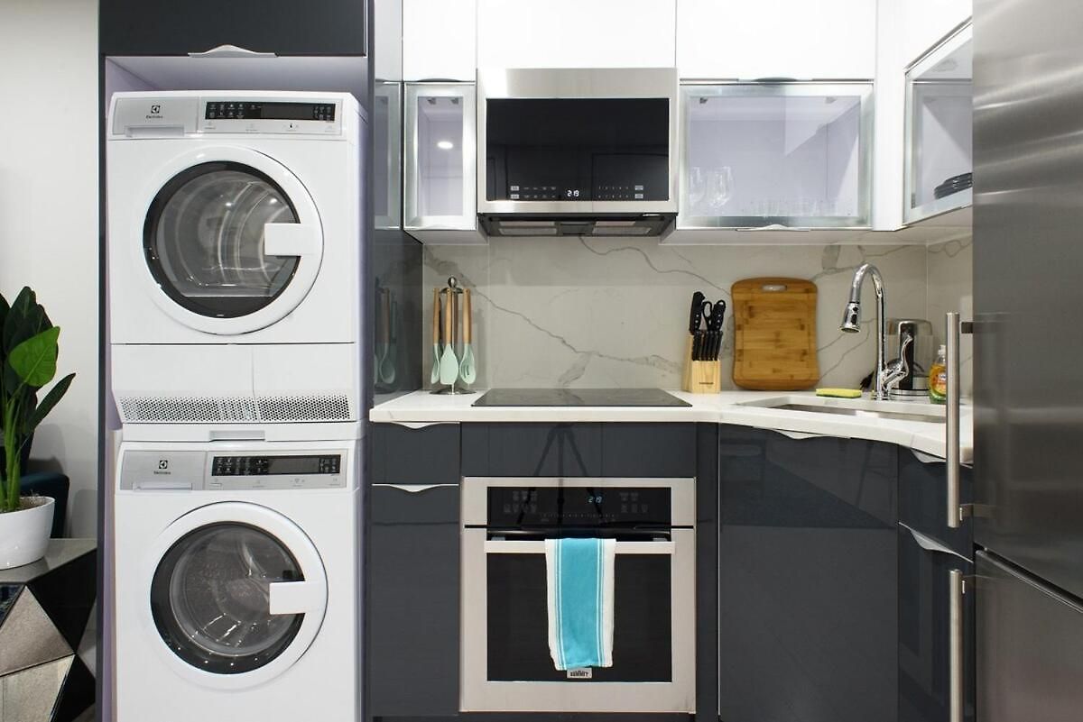 Apartment 75-1b New Prime Upper East W D Elevator