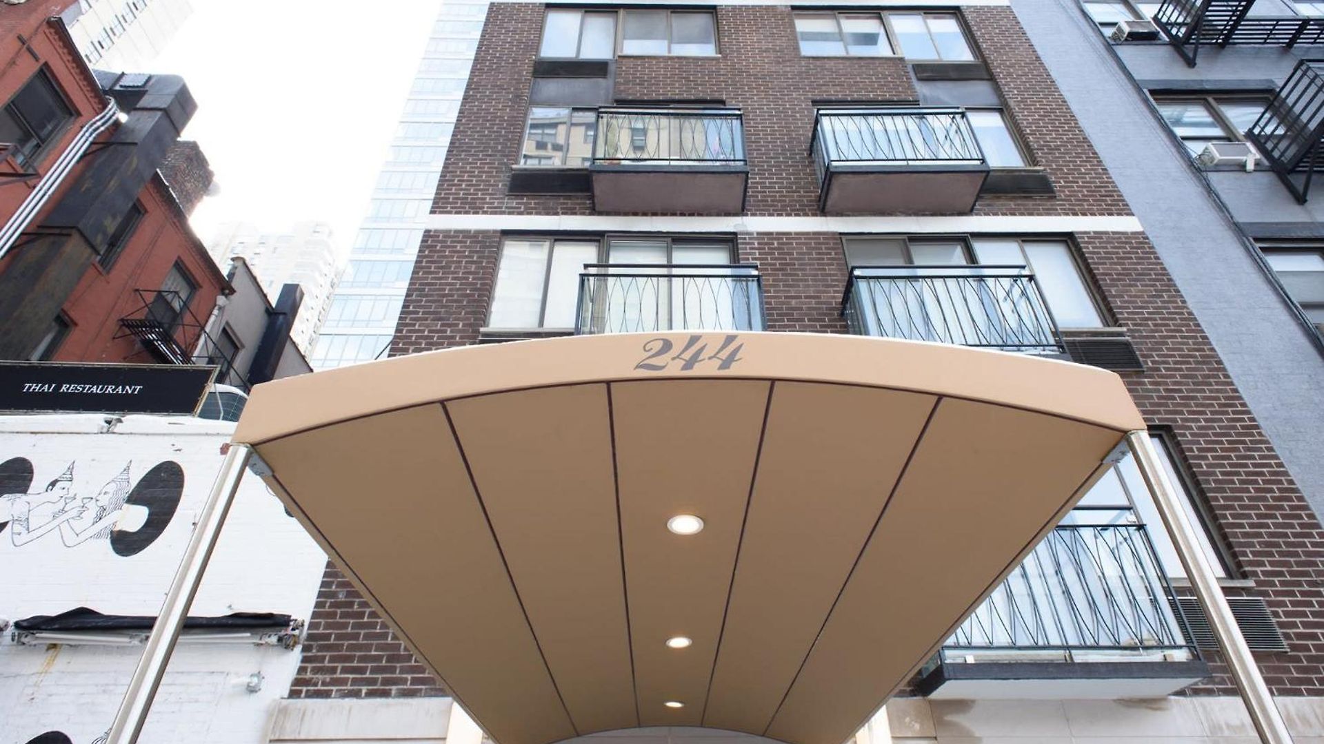 75-1b New Prime Upper East W D Elevator * New York