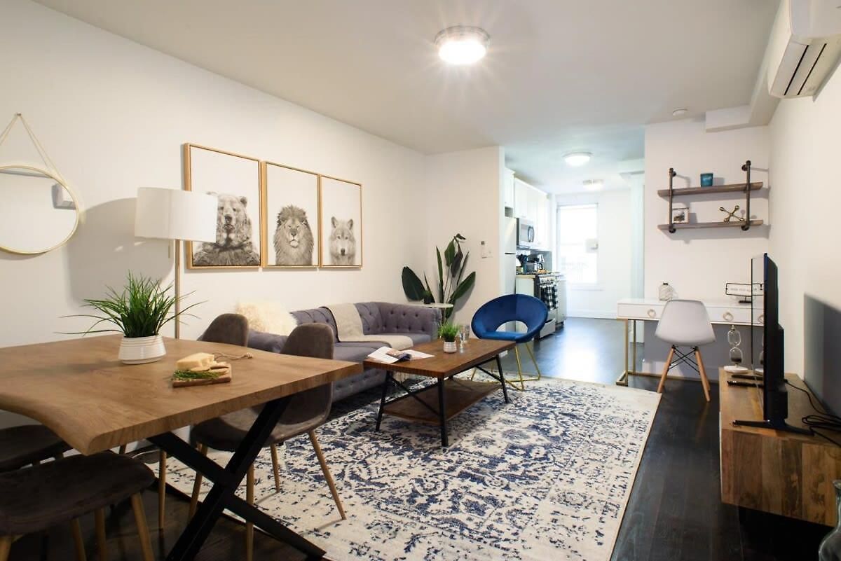 Apartment 39-1 Renovated 3br Prime Midtown West