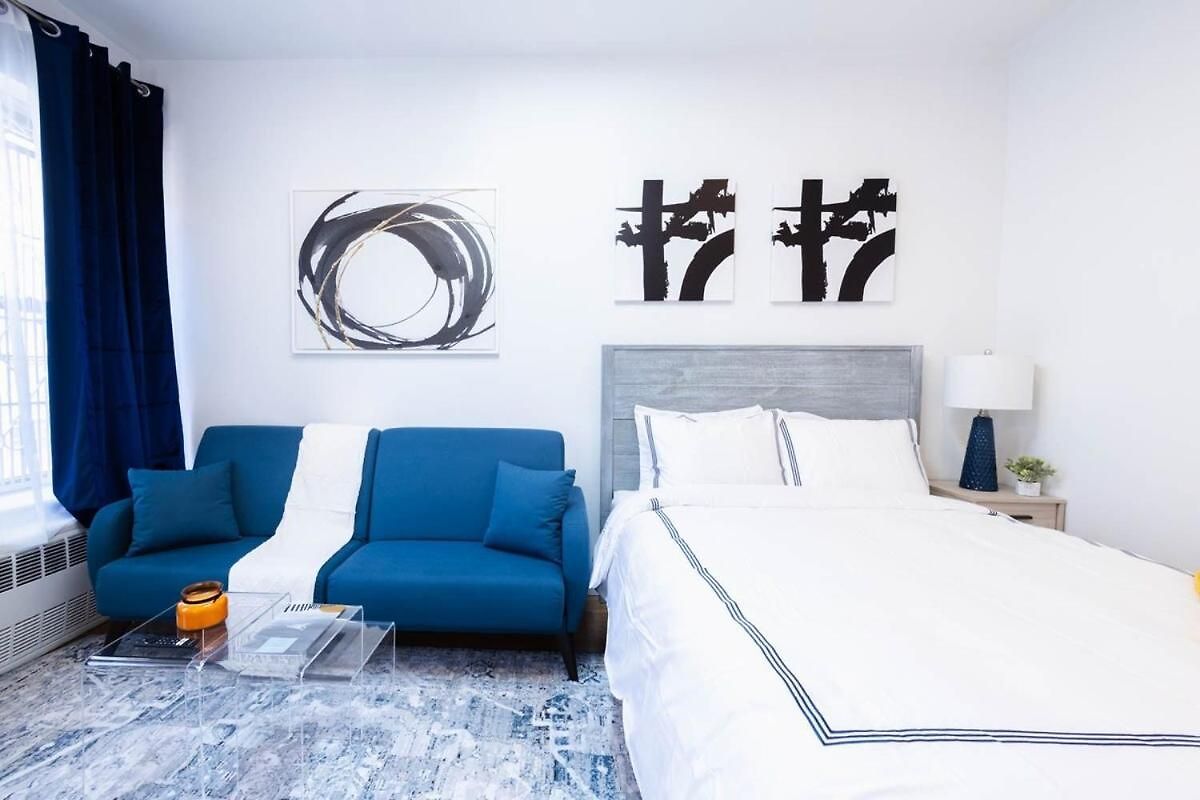 Apartment 26-4a New Prime 20's W D Shared Courtyard New York