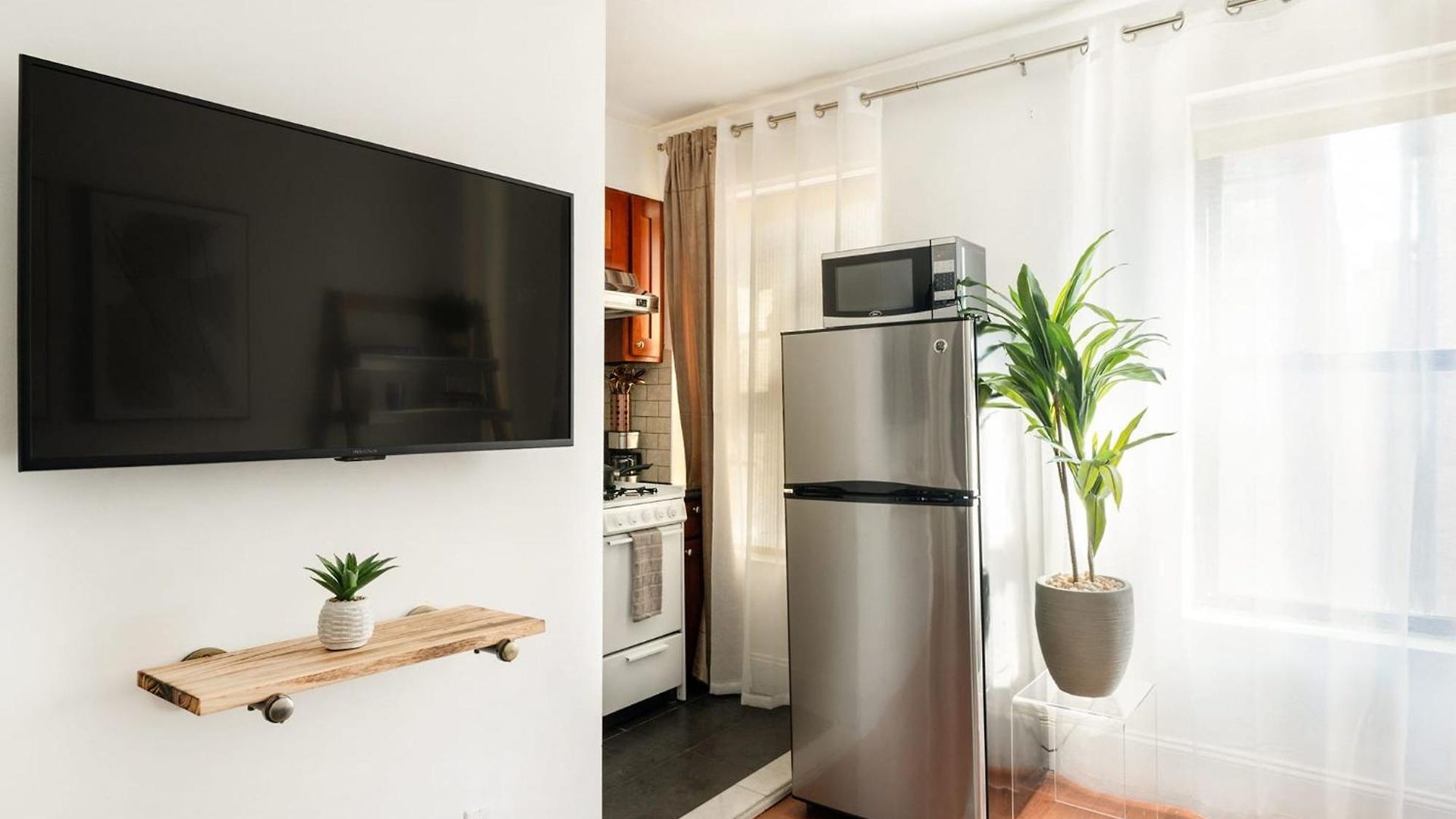 Apartment 69-4d Trendy Lower East Side 1b Brand New New York