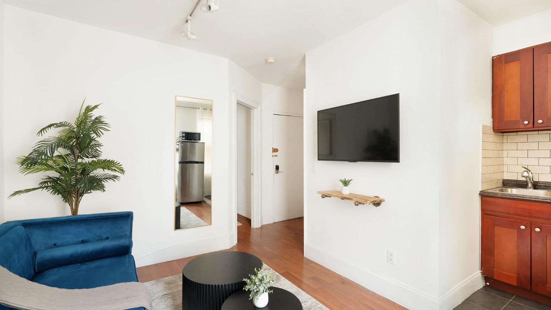 69-4d Trendy Lower East Side 1b Brand New Apartment New York