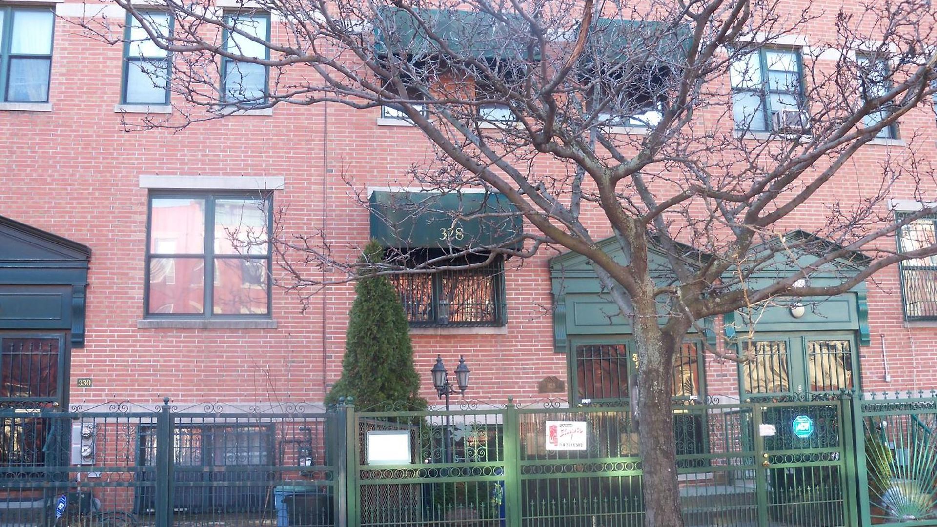 Apartment Booking.com Exxlusive: Fully Furnished One Bedroom Entire With Full Size Bed. For One Person Or Couple, Soulmate Positive Friendship New York