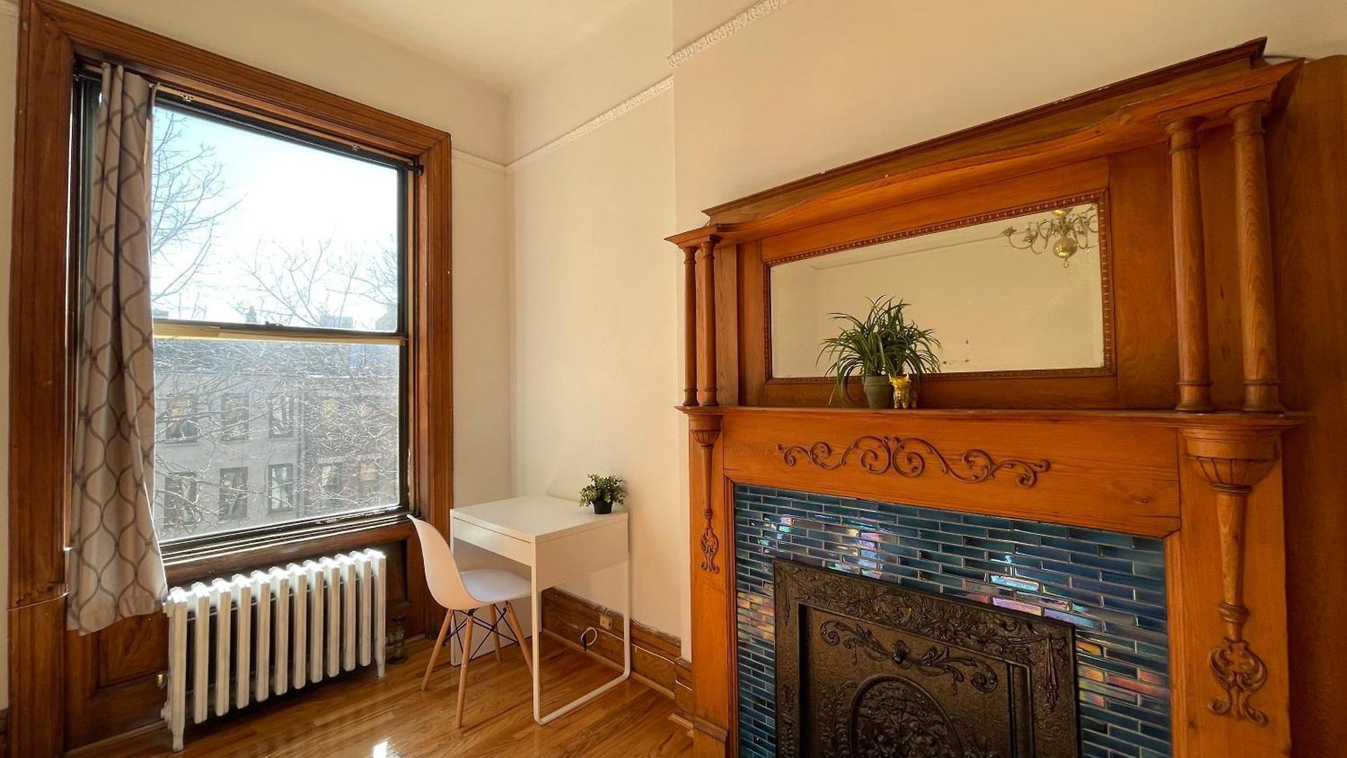 Large In Charming Townhouse Homestay New York