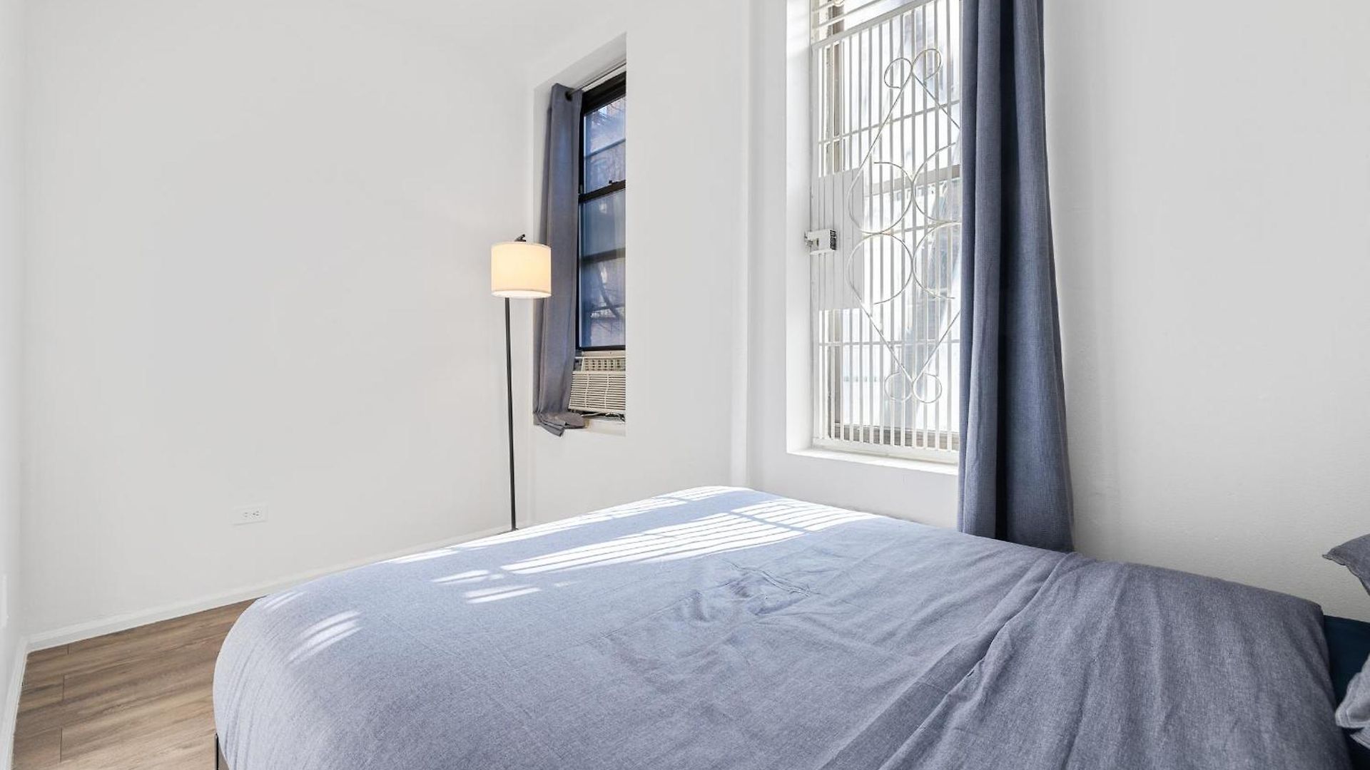 Inspiring Urban Life, Times Square Apartment *
