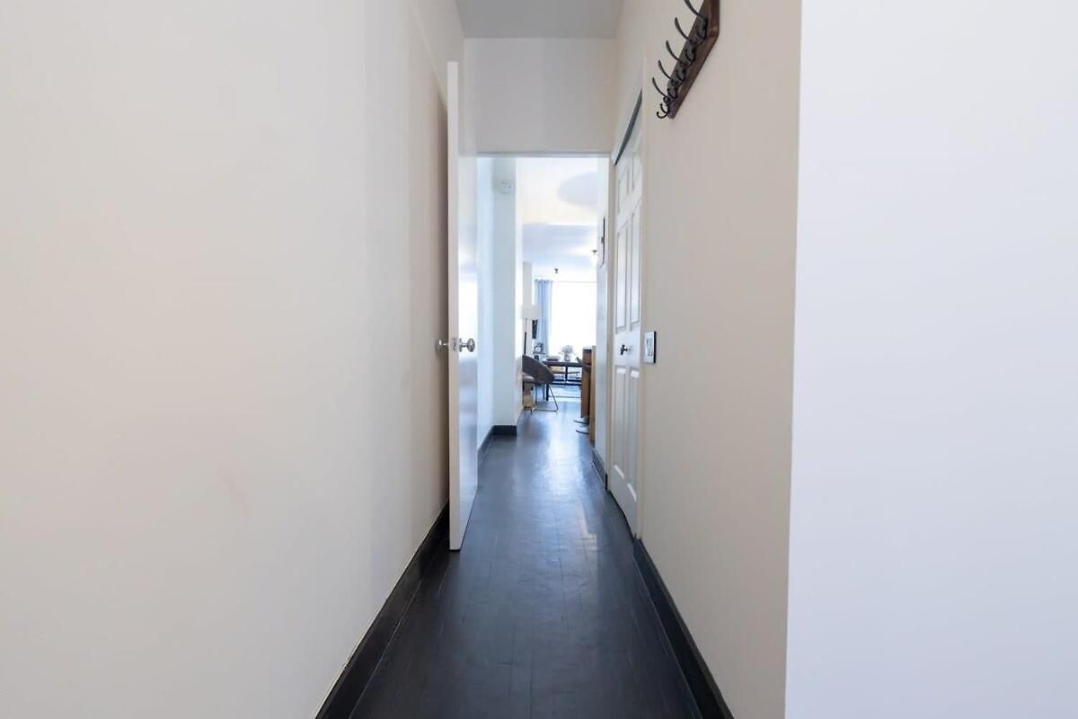 E10-1 Designer East Village Townhouse 1br * New York