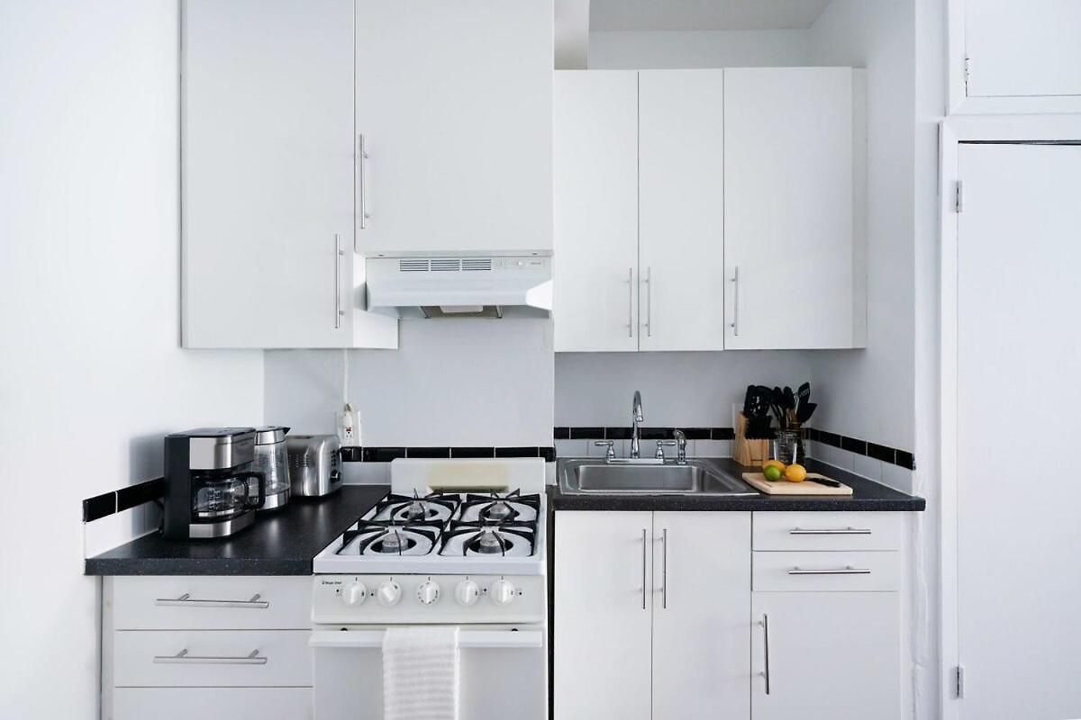 83-2fe Ues Park Newly Furnished Apartment *