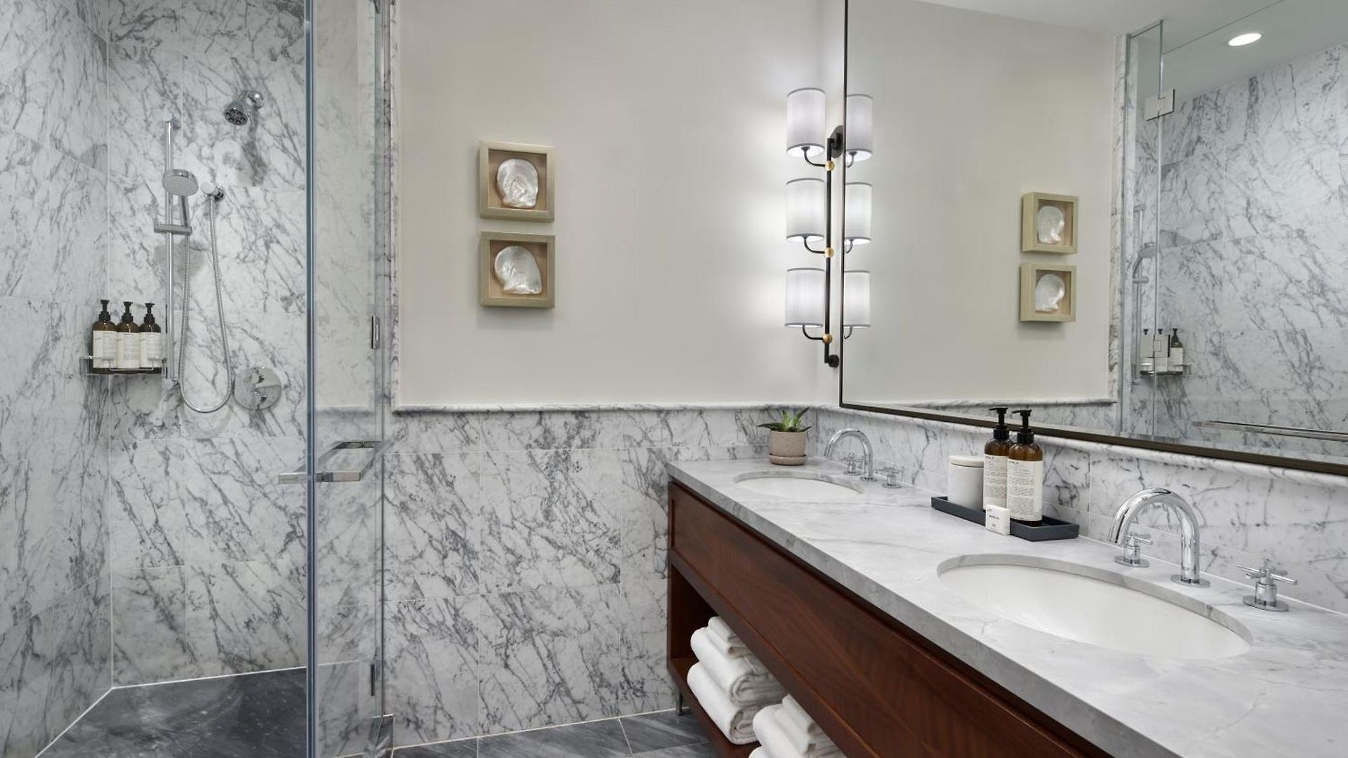 Hotel The Street 5*