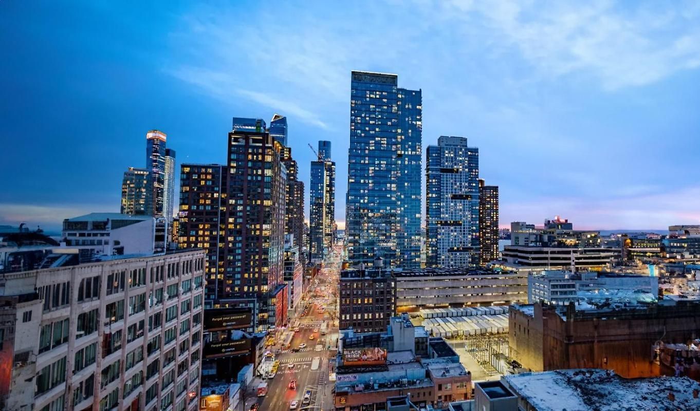 Private Loft In Hells Kitchen Near Times Square Apartment *