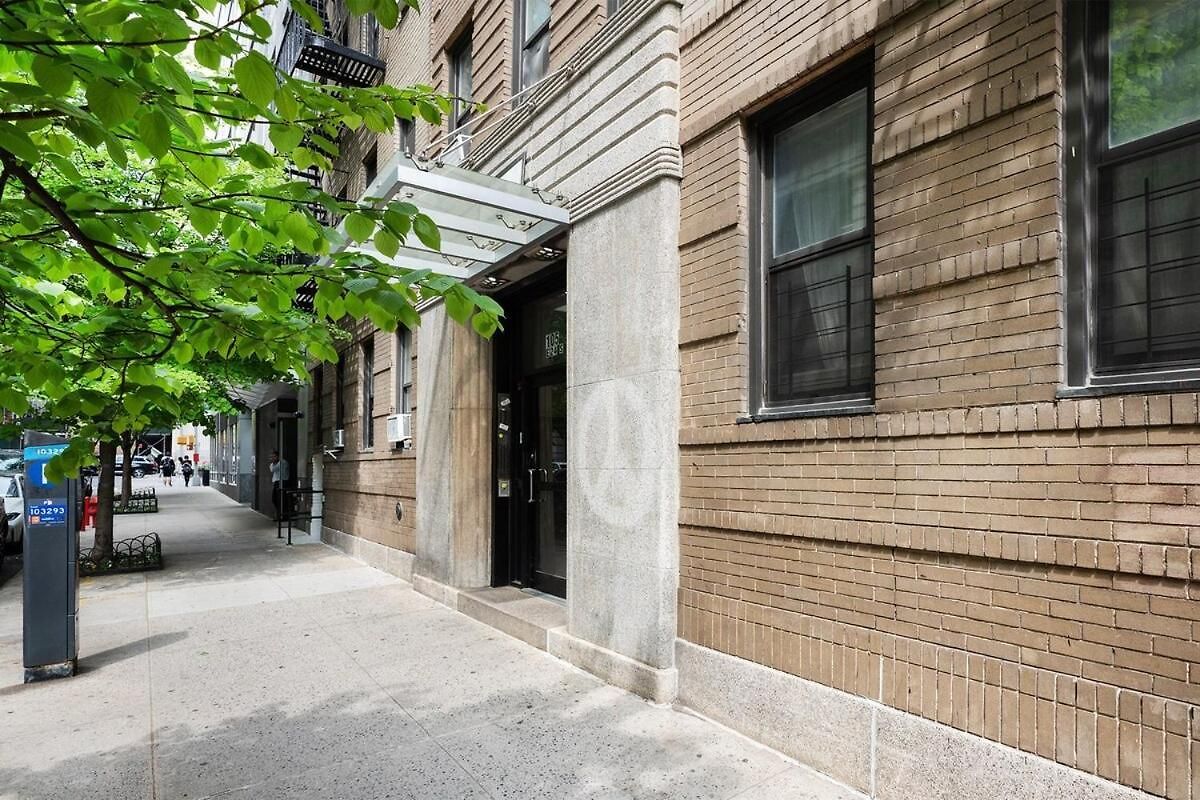 105 -5g Brand New Prime Location Elevator Apartment