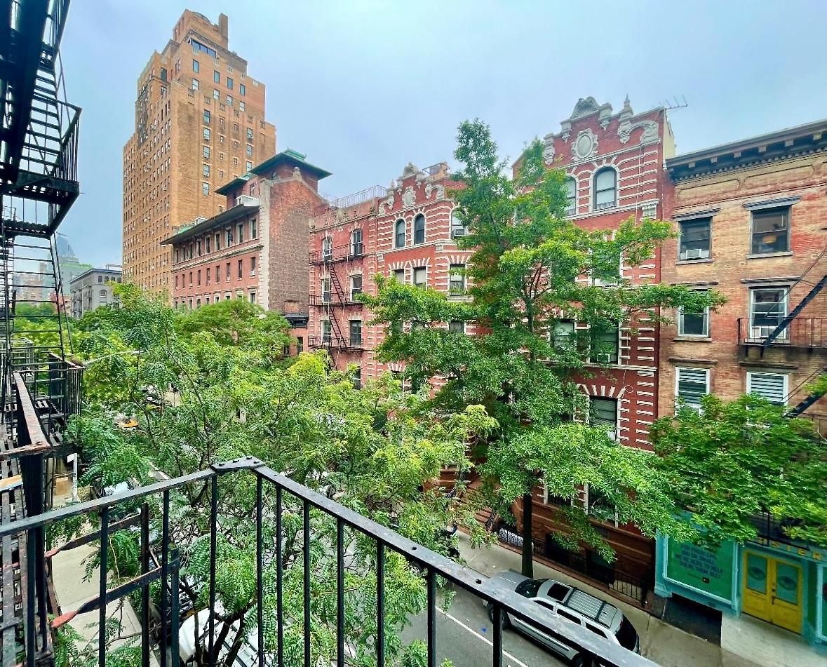 Charming One-bedroom In South Chelsea