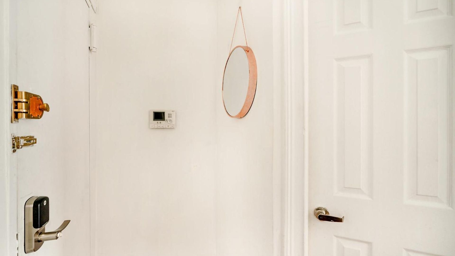 69-4d Trendy Lower East Side 1b Brand New Apartment