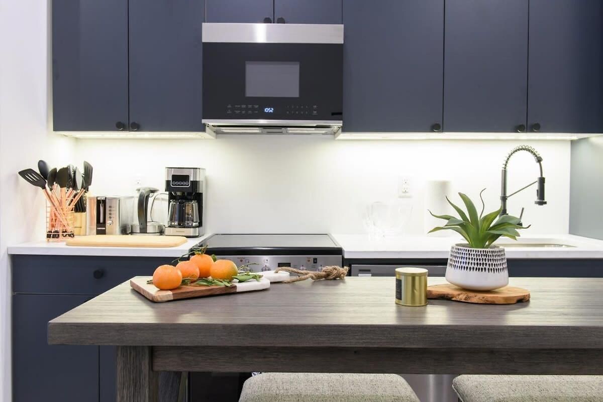 3-2 New Prime E Village Private Outdoor! *