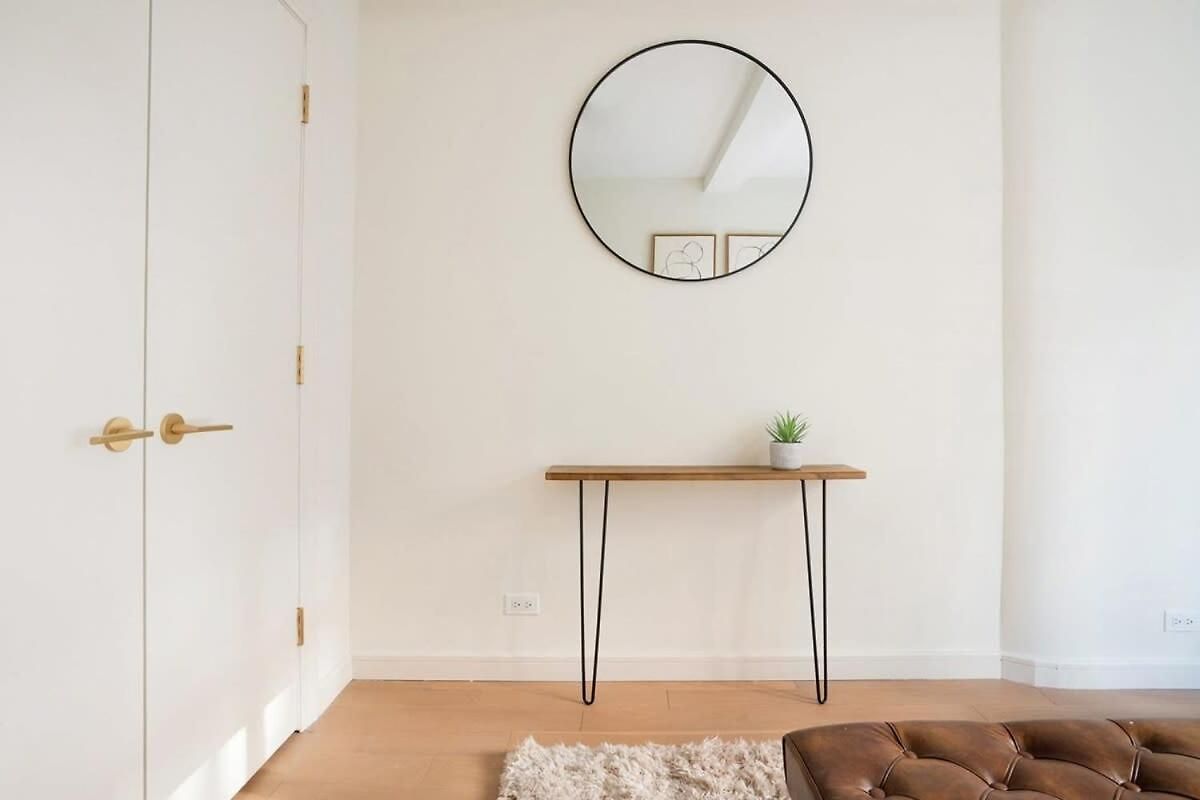 Apartment 52-3de Newly Renovated 2br Bth Midtown East