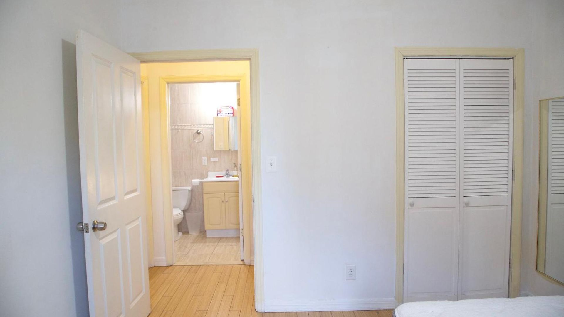 Brightonbeach-spacious Room-close To Hotel New York