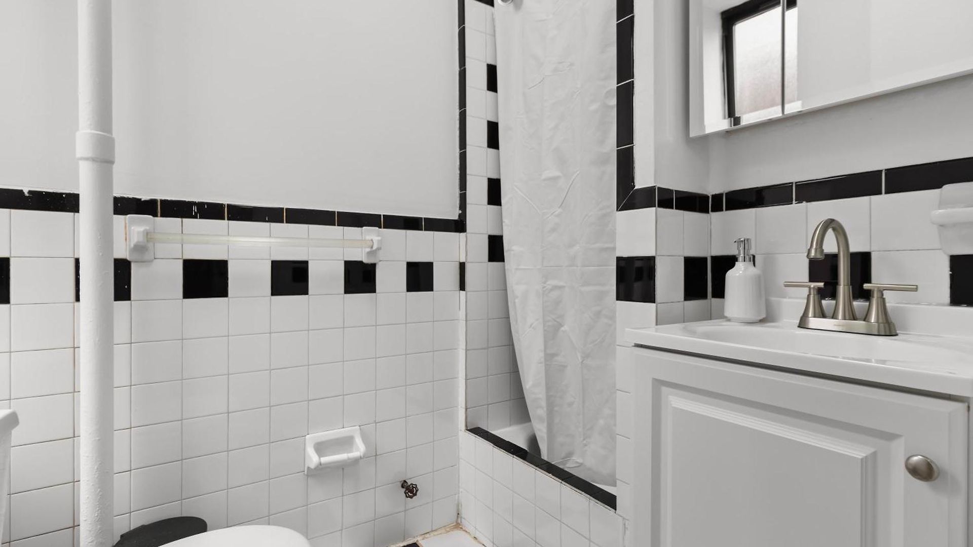 Apartment 89-3fs Newly Furnished 2br 1bath Ues *