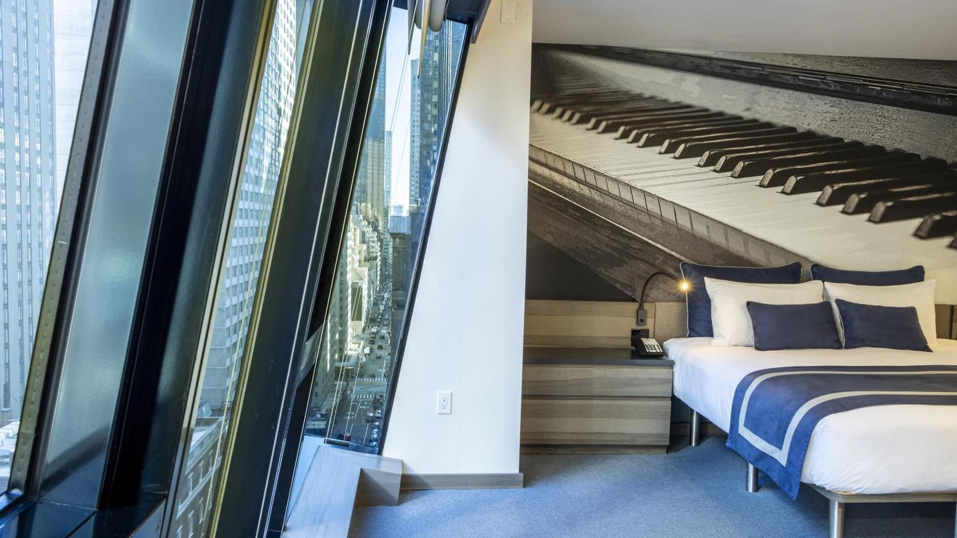 Carnegie 4*