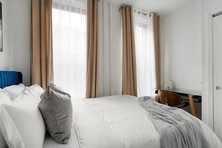 91-2a Stylish 3br 2bth With W D * New York