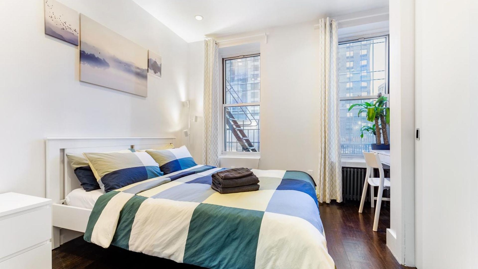 Explore The Authentic Designers 2bd In Hudson Yards Apartment *