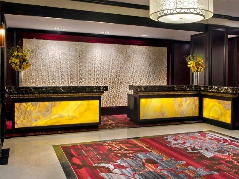 Marriott East Side 4*