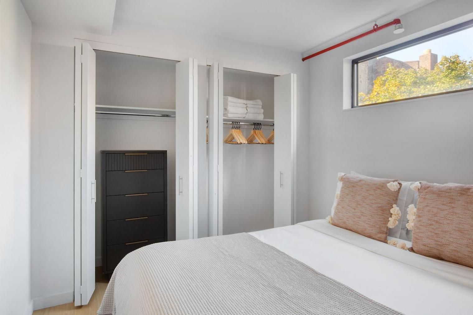 Les 2br W Doorman Gym Outdoor Space Elevator Nyc-1265 Apartment New York
