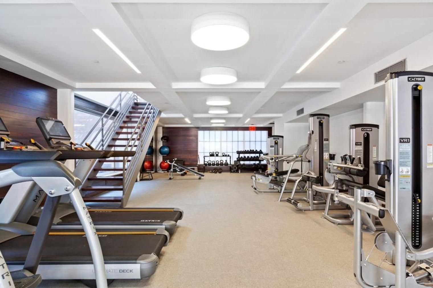 E Village 1br W Gym Wd Doorman Nr Union Sq Nyc-278