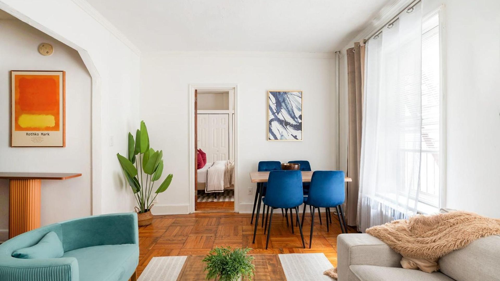 61-2c Prime Ues 2br Newly Furnished Value