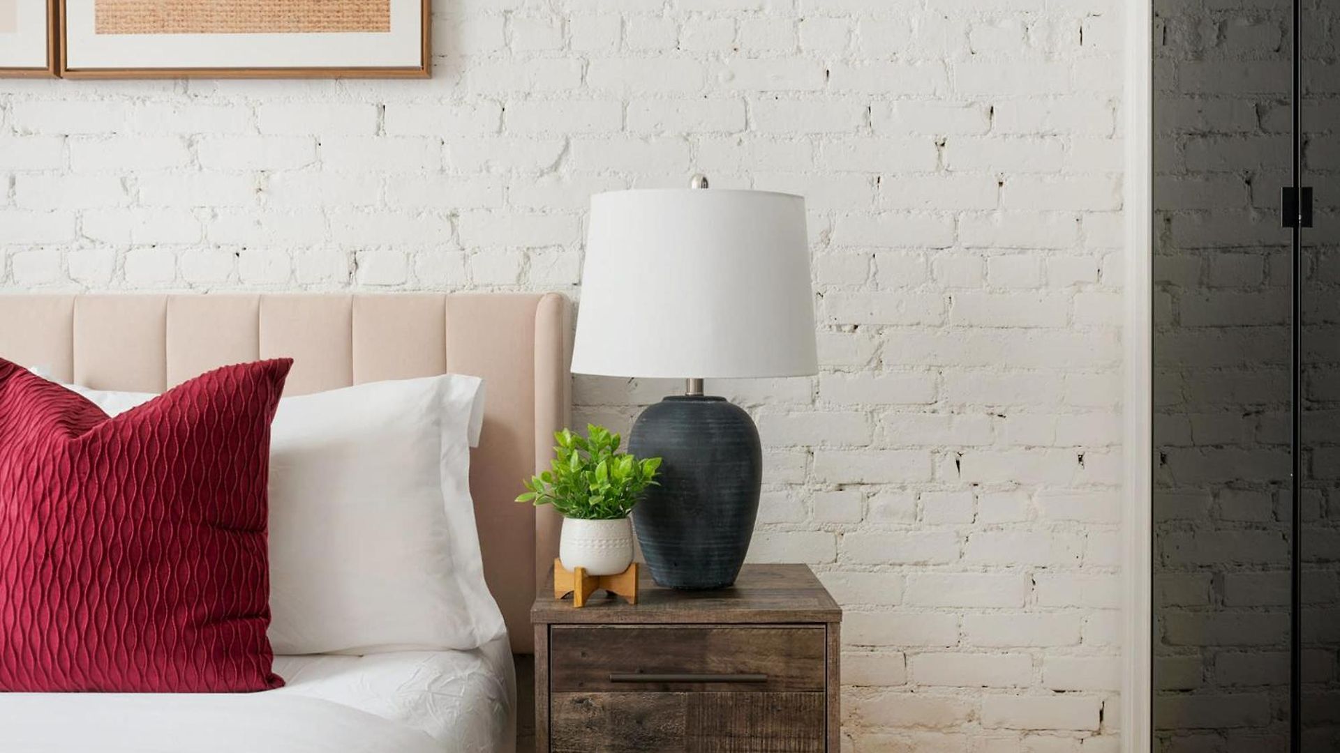 139-2w Prime West Village Furnished 2br Value Apartment New York